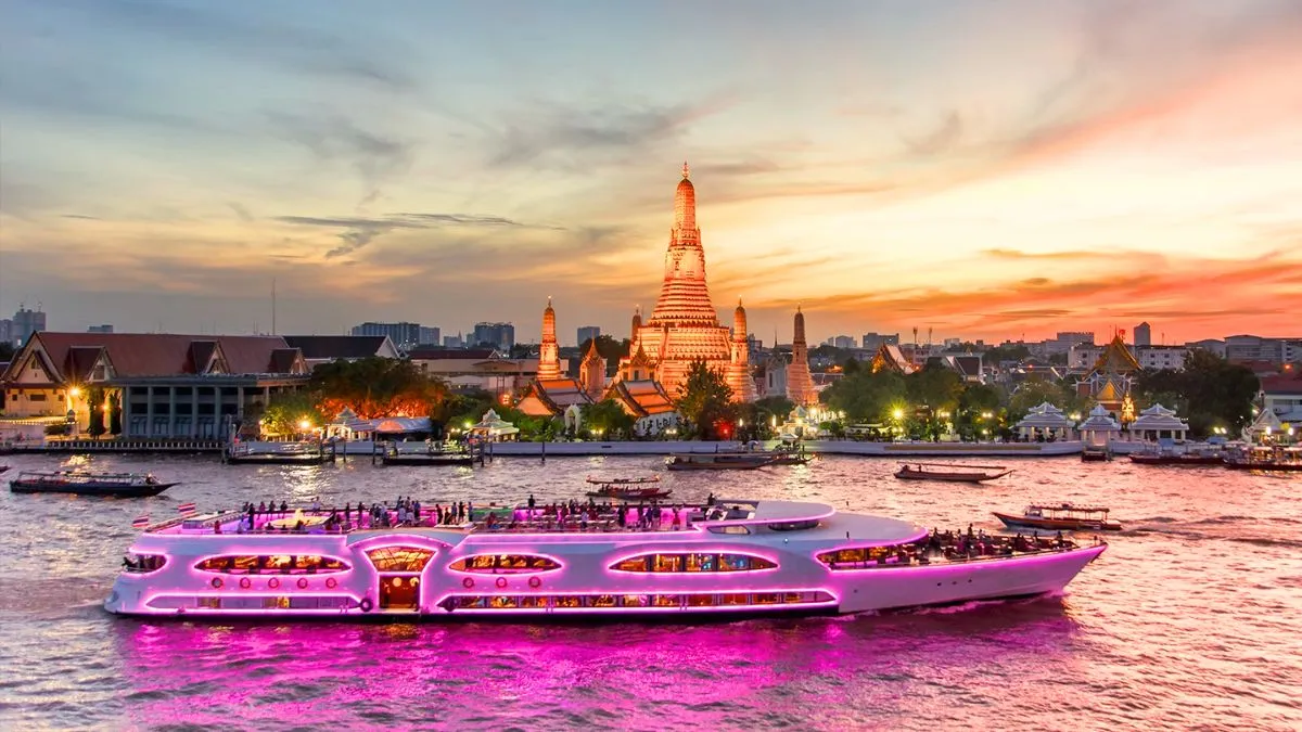 Chao Phraya River Dinner Cruise