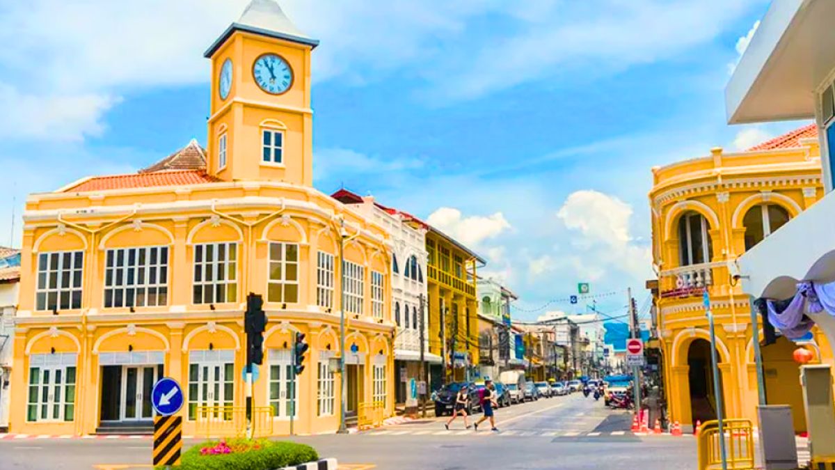 Explore the Streets of Old Phuket Town