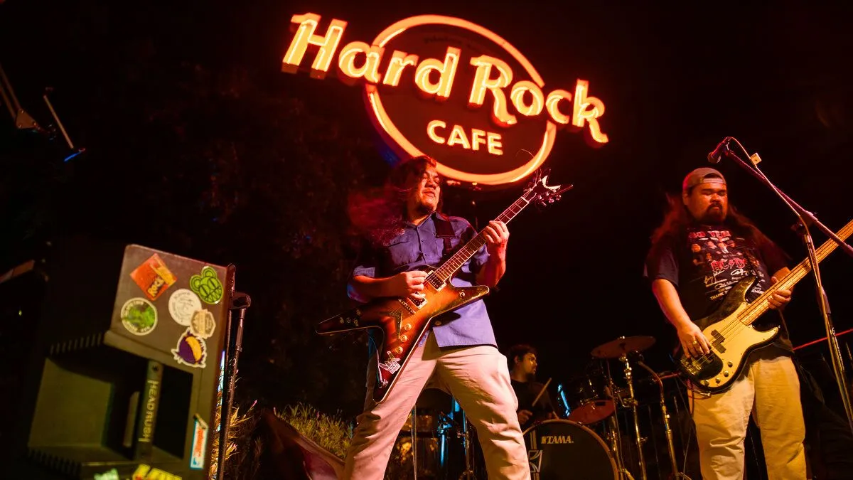 Live Performance at the Hard Rock Cafe