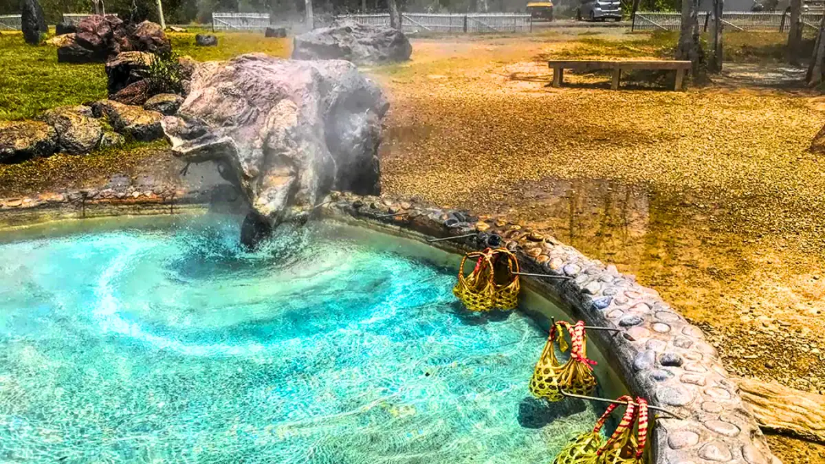 San Kamphaeng Hot Springs