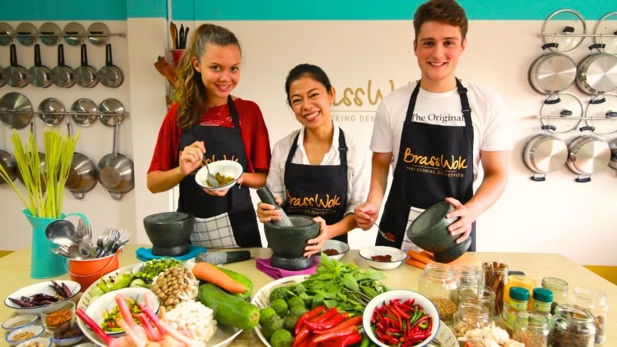 Take Thai Cooking Class