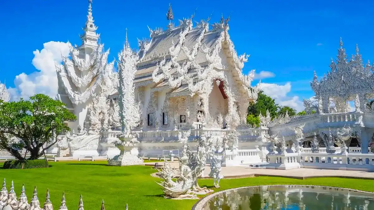 White Temple, Chiang Rai