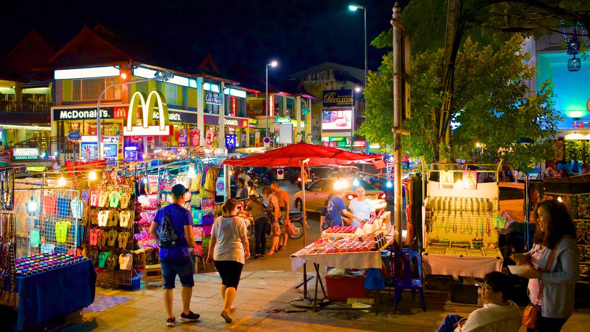 Shop at the Chiang Mai Night Markets (1)