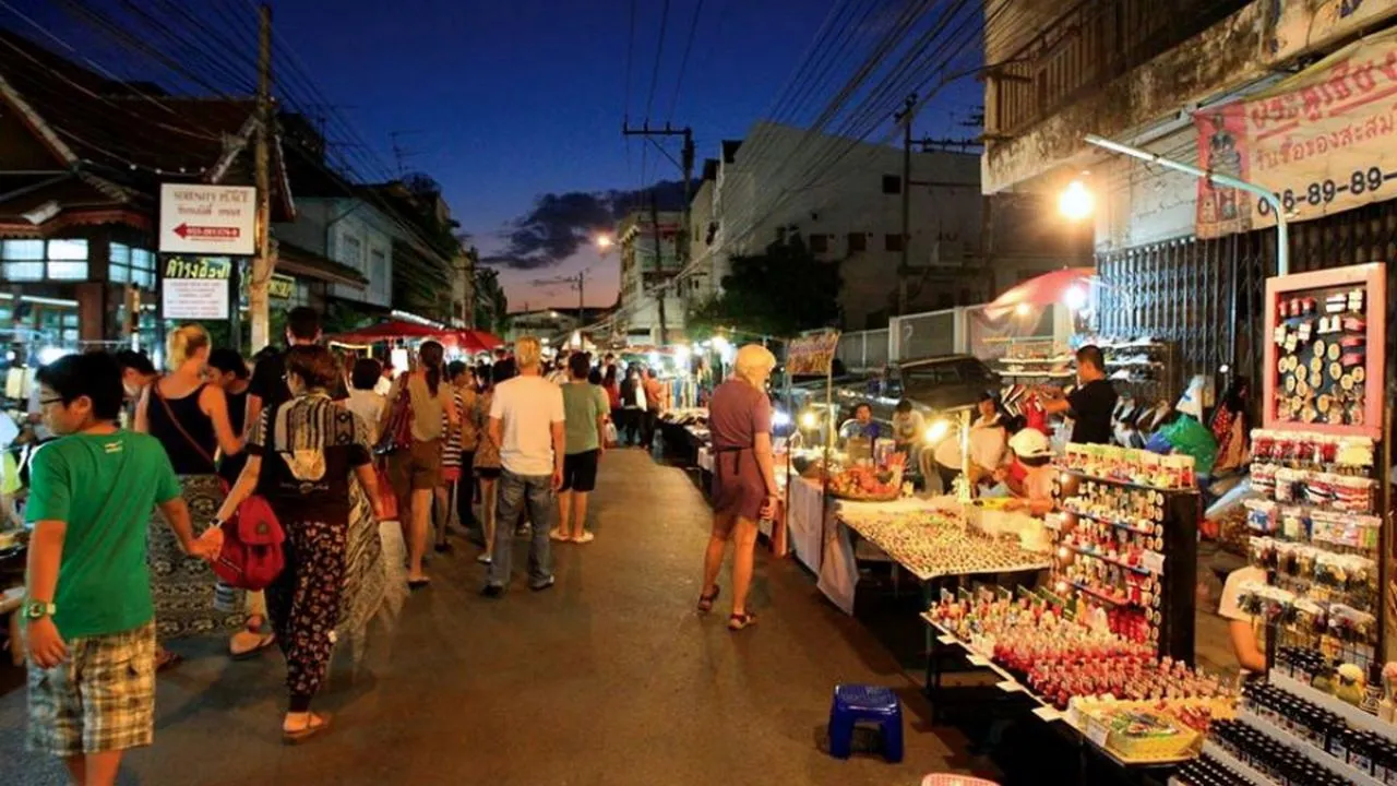 Walking Street of Chiang Mai