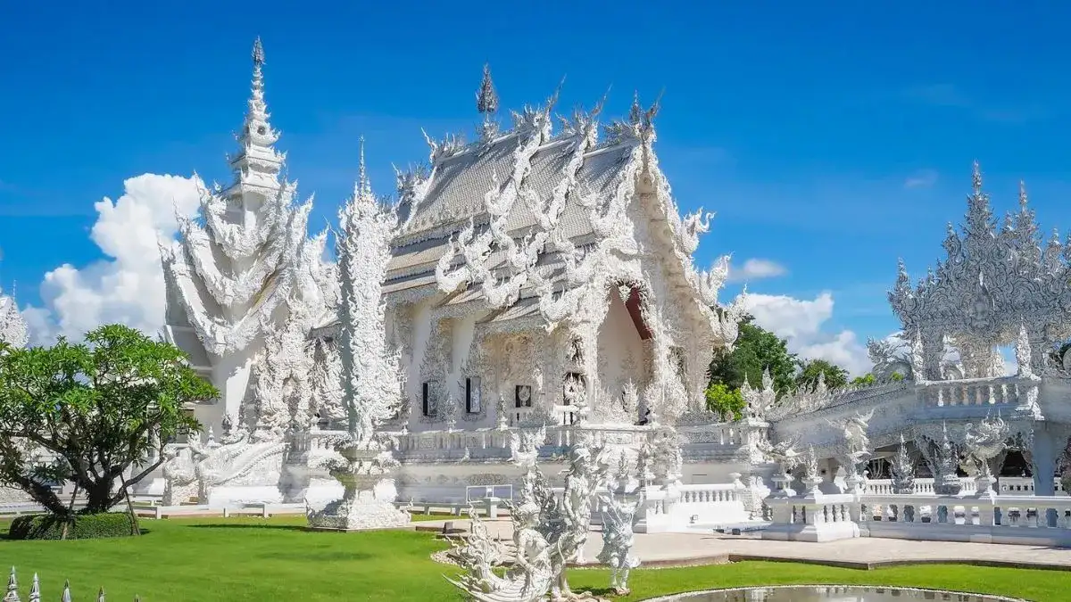 White Temple's Splendor