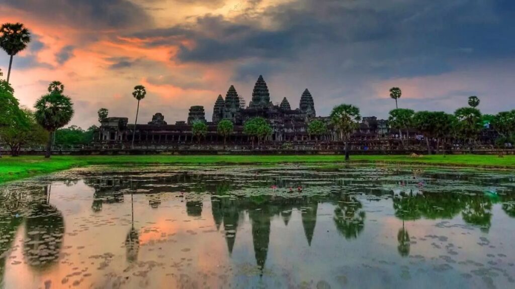 Classic Vietnam Laos Cambodia Tour