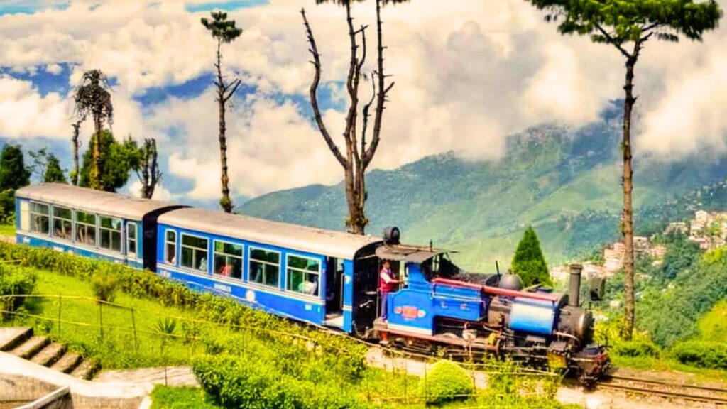 Gangtok & Darjeeling Tour Package (2024)